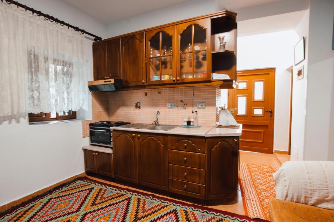 Bb Traditional Apartment Гірокастра Екстер'єр фото